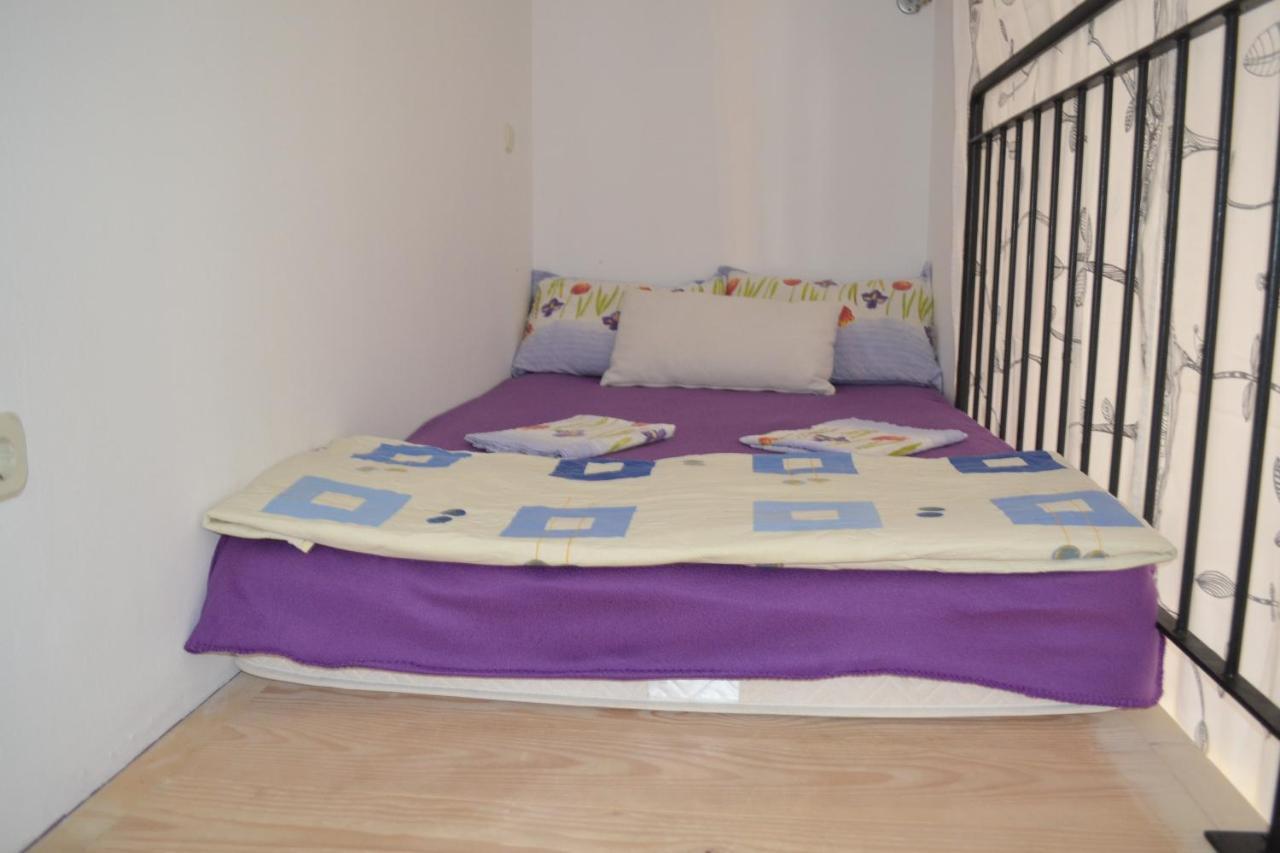 סרימה Apartments Lucija מראה חיצוני תמונה