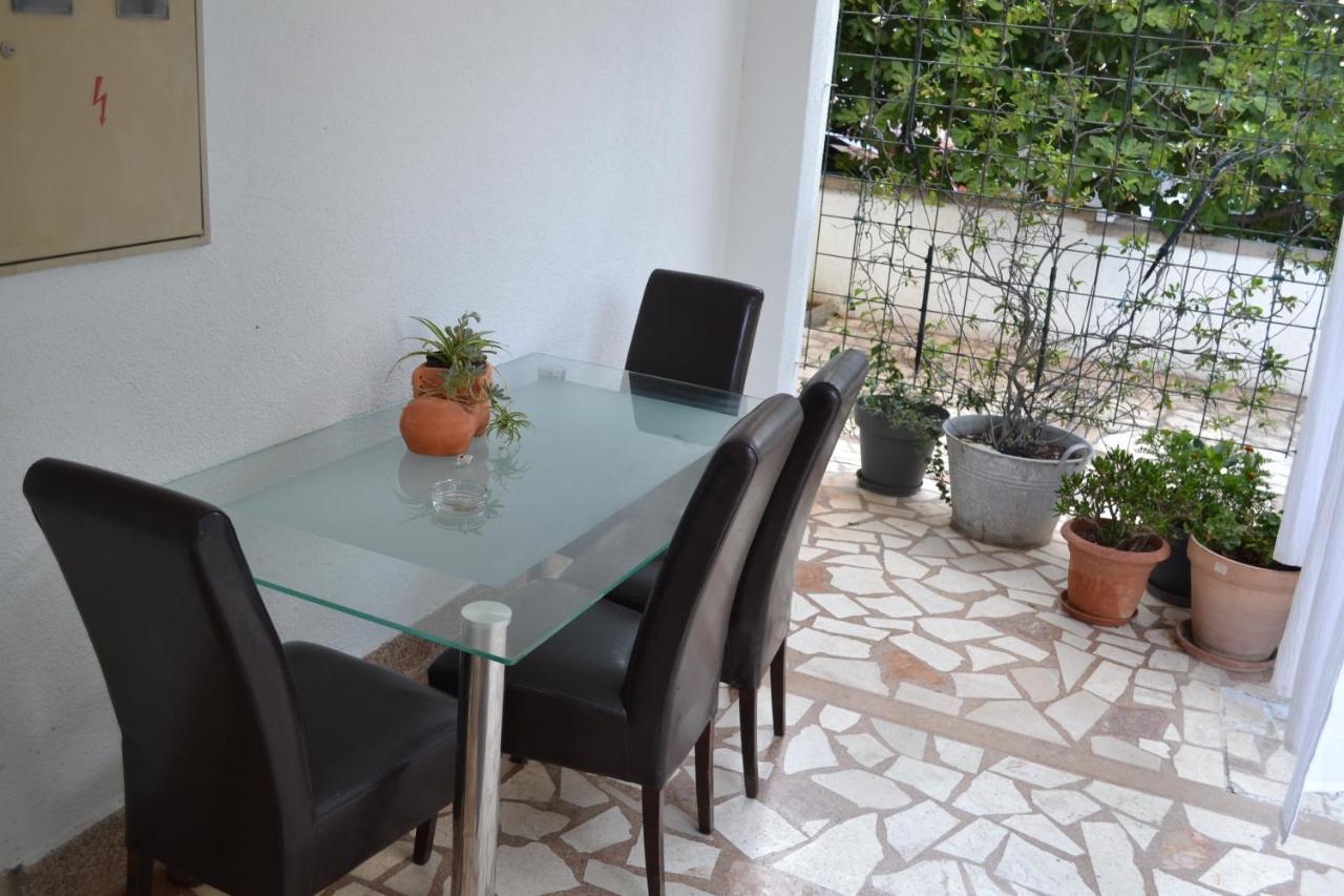 סרימה Apartments Lucija מראה חיצוני תמונה