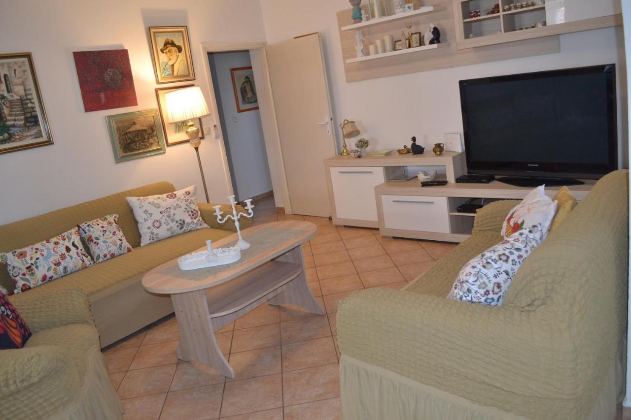 סרימה Apartments Lucija מראה חיצוני תמונה